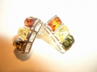  Серебро Серьги. Три камня. Цвет натуральный, желтый, зеленый - Янтарь , Изделия из серебра 