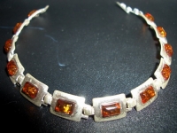 Amber  - Amber Bracelet. 12 Stones. Natural color