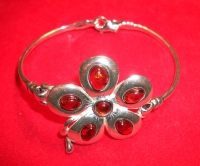 Amber  - Bracelet. Fiery flower. Amber. Natural Color